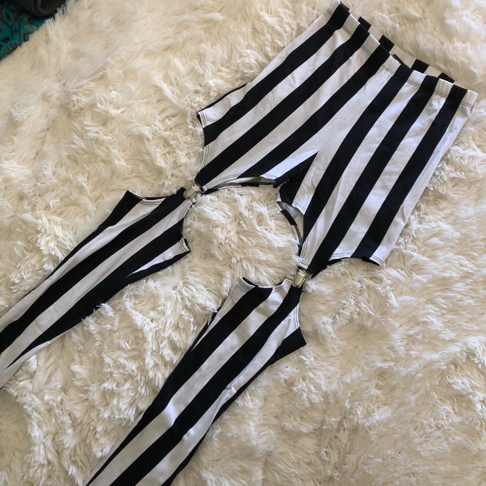 Striped Garter Leggings